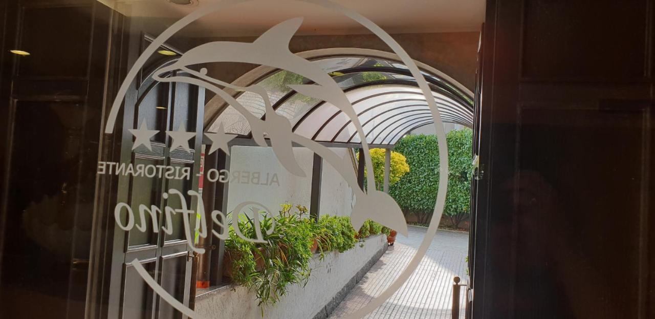 Albergo Ristorante Il Delfino Νοβάρα Εξωτερικό φωτογραφία
